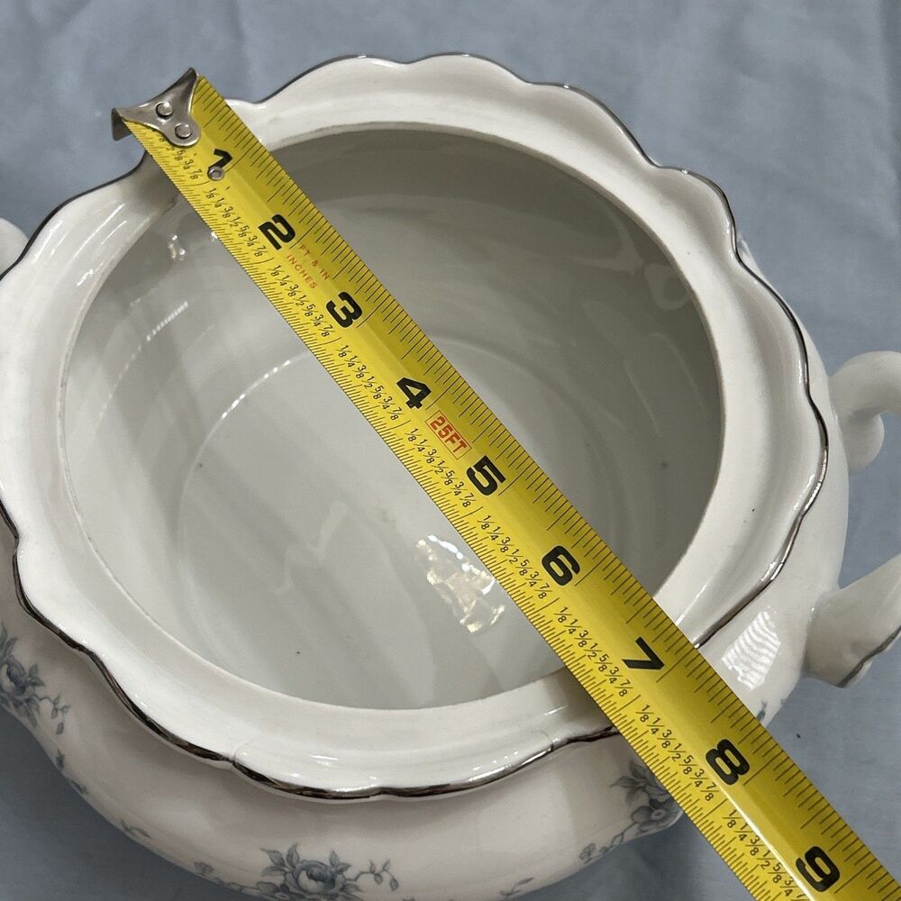 Vintage Johann Haviland “Blue Garland” Covered Vegetable Bowl or Casserole Dish - Picture 7 of 16